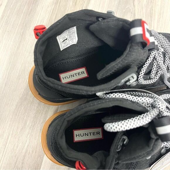 Hunter Boots Womens 9 Black Travel Explorer Lace-up Commando Water Resistant NWT - Picture 3 of 8